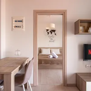 Minimalist W/ View Daire Selanik