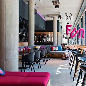Moxy Vienna Airport Otel Schwechat