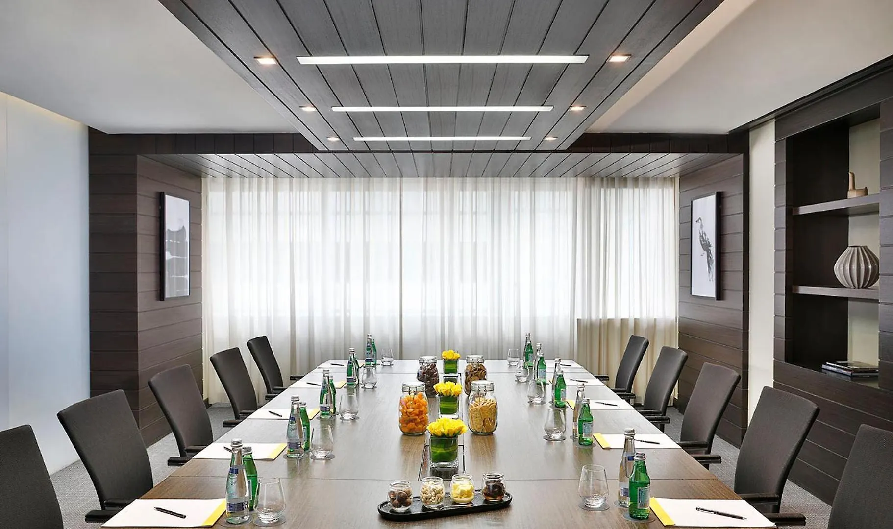 Voco Dubai By Ihg Hotel