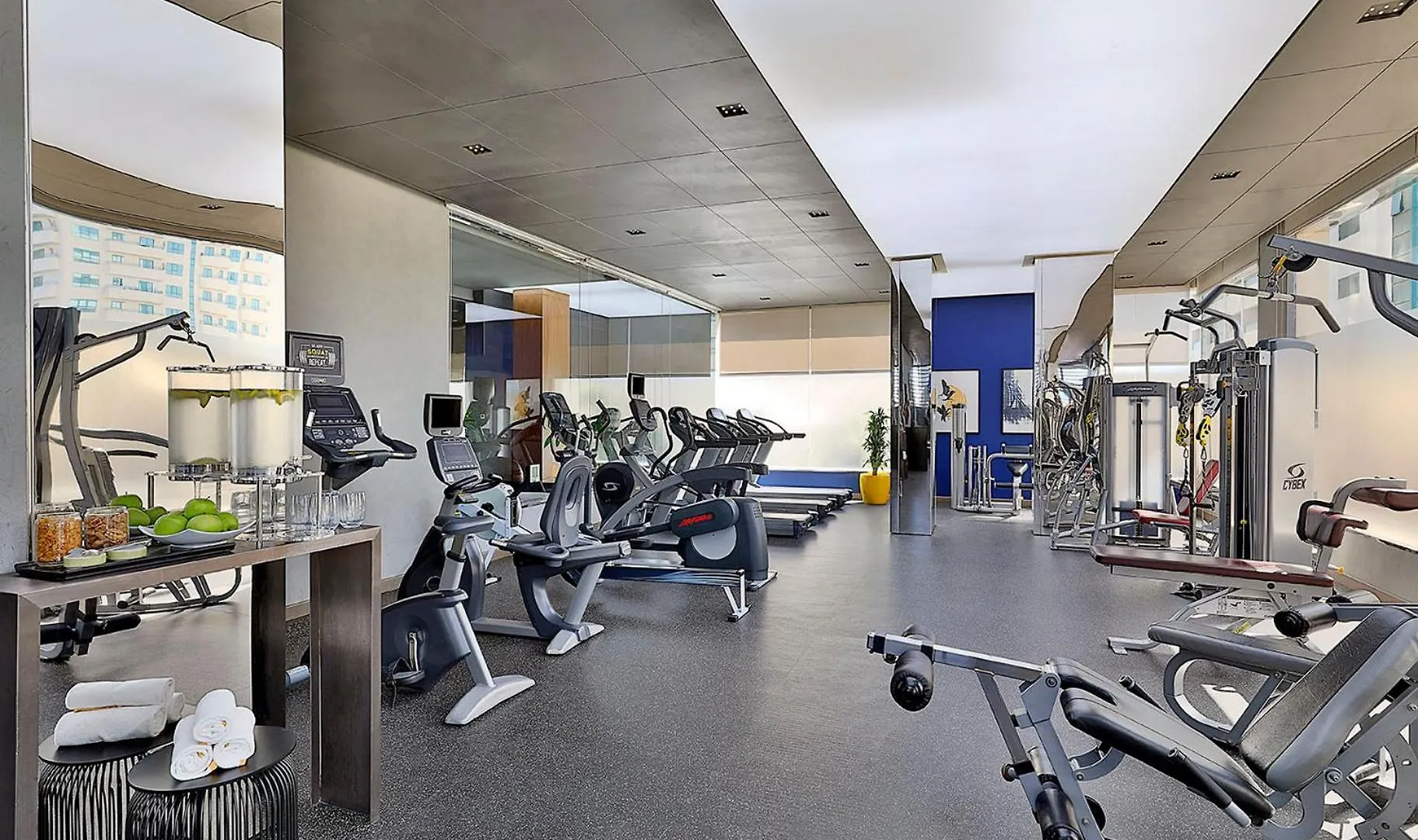 Voco Dubai By Ihg Hotel